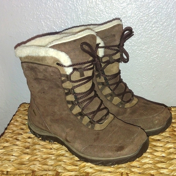Patagonia Shoes - Patagonia Lugano Lace Espresso Waterproof Polartec Mid Boot 6/7